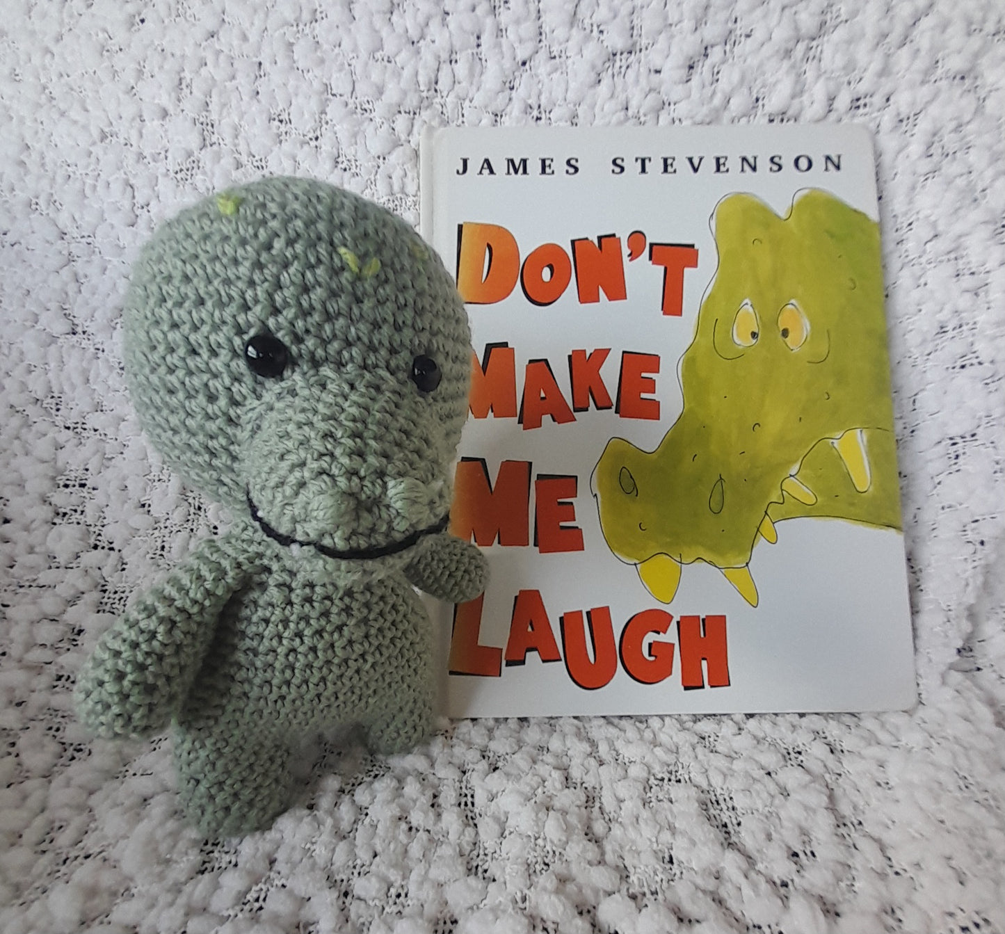 Don't make me laugh Book & buddy