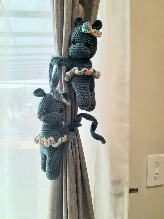 Hippo curtain tiebacks