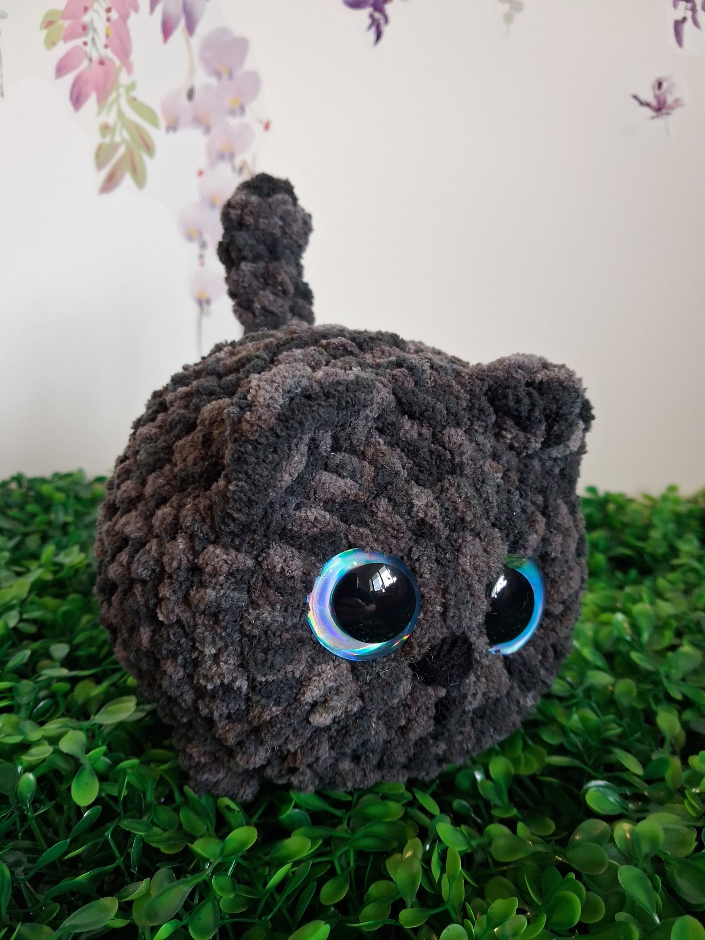 Loaf cat - Black mixed