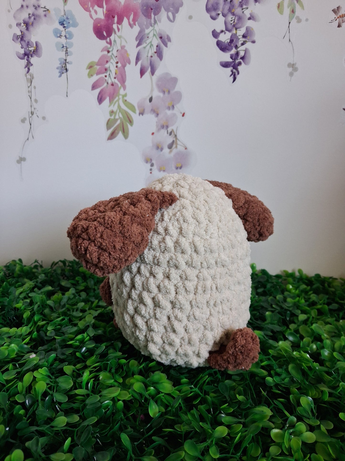 Sitting dog- Brown sparkle